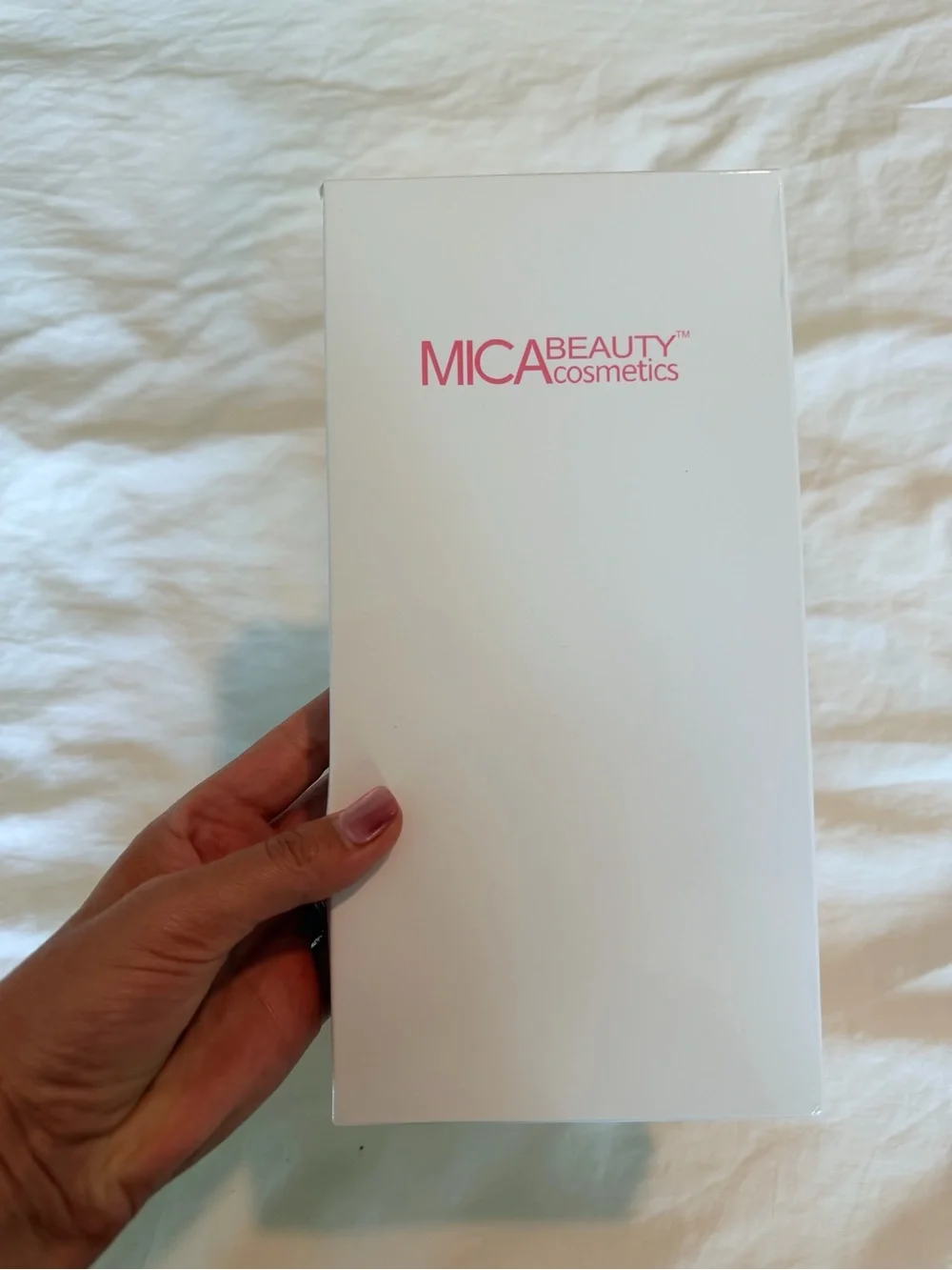 NWT Mica Beauty Brush Set Pink-Tip with Roll Case